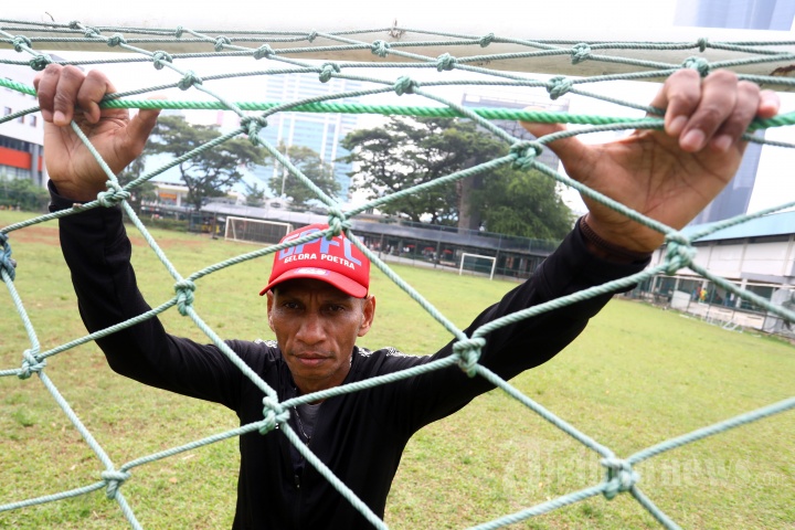 Rochy Putiray Bicara Sepakbola Nasional