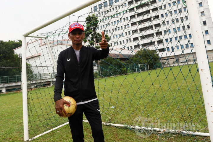 Rochy Putiray Bicara Sepakbola Nasional