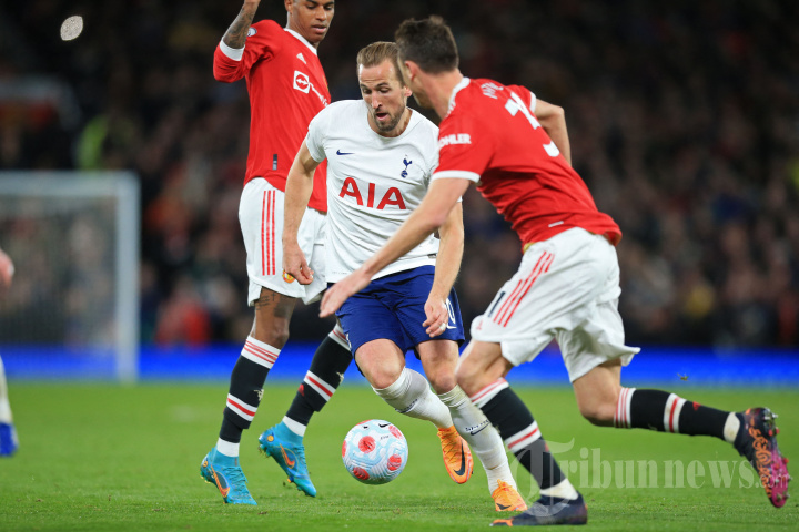 Ronaldo Hattrick, Manchester United Sikat Tottenham Hotspur 3-2