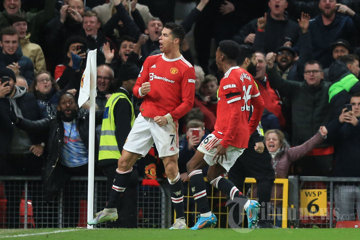 Ronaldo Hattrick, Manchester United Sikat Tottenham Hotspur 3-2