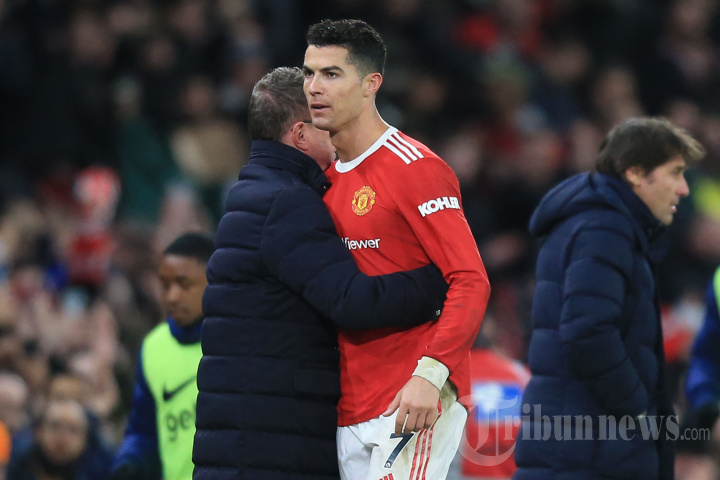 Ronaldo Hattrick, Manchester United Sikat Tottenham Hotspur 3-2