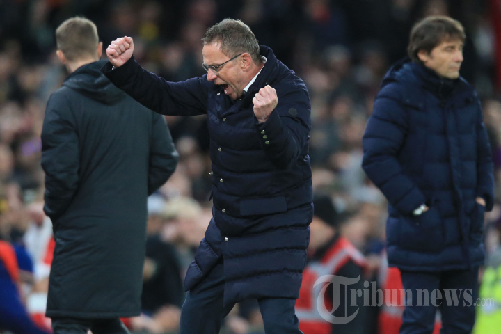 Ronaldo Hattrick, Manchester United Sikat Tottenham Hotspur 3-2