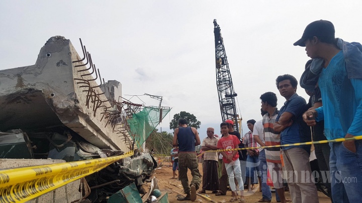Runtuhnya Kontruksi Flyover Tol Pasuruan-Probolinggo