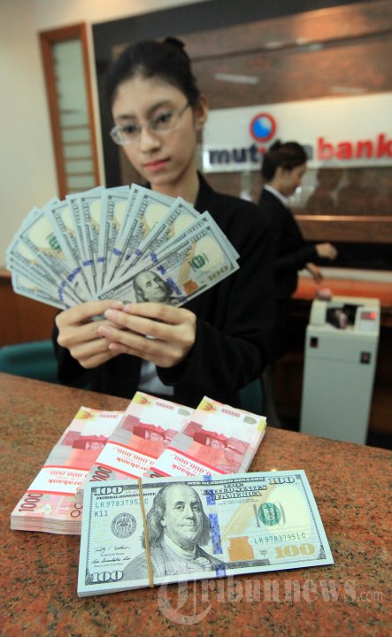 Rupiah Kembali Melemah