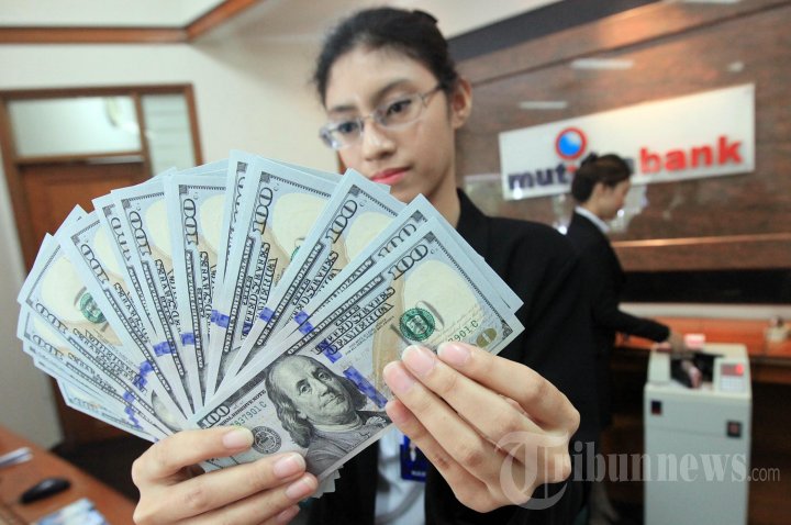 Rupiah Kembali Melemah