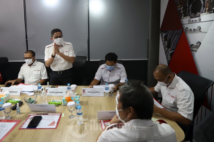 RUPSLB Perubahan Direksi PT HK Metals Utama Tbk