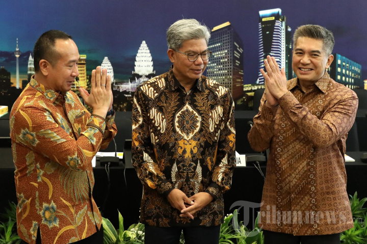 RUPST Maybank Indonesia