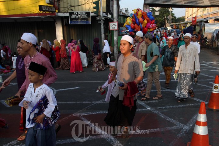 Salat Idul Adha 1437 H Di Jalan Jatinegara