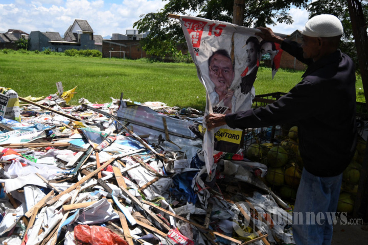 Sampah APK di Malang Terbengkalai