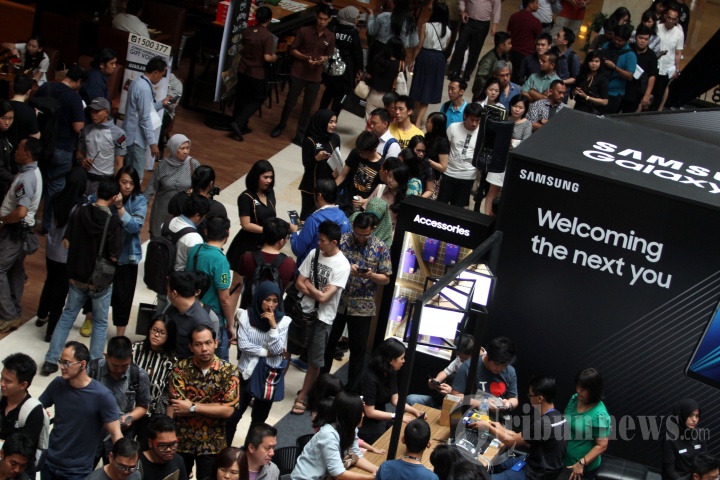 Samsung A8 dan A8+ Laris Manis di Penjualan Perdana