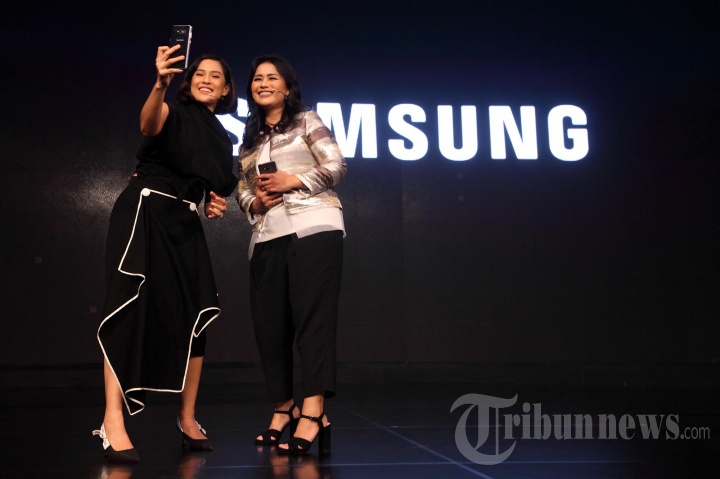 Samsung Galaxy S8 dengan 8MP f1.7 Kamera depanya