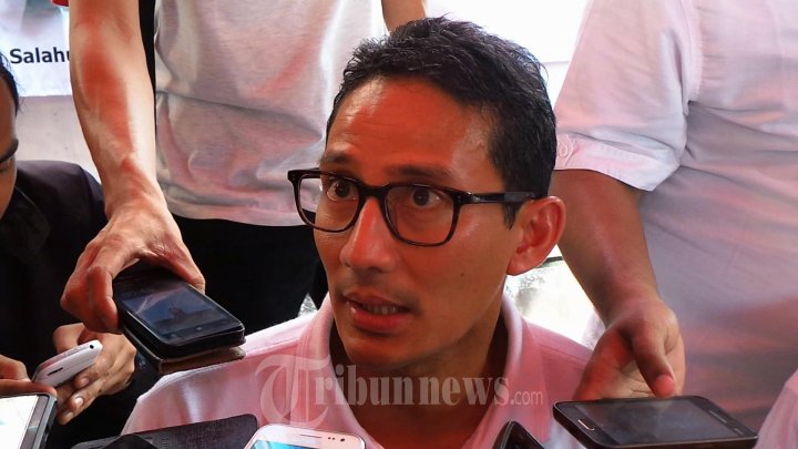 Sandiaga Uno Blusukan Temui Warga Patra Kuningan