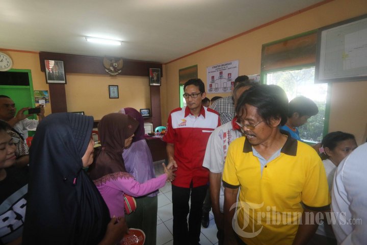 Sandiaga Uno Dengarkan Keluhan Warga Pejagalan