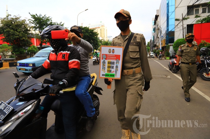 Satpol PP dan Dishub DKI Imbau Warga untuk Tidak Bergerombol