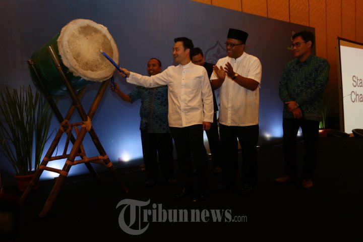 SCB Salurkan Donasi Kesehatan Mata