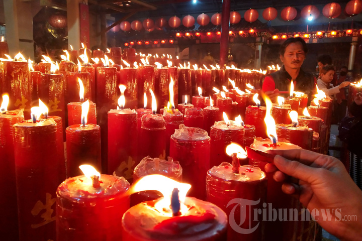 Sembahyang Malam Imlek di Wihara Dharma Ramsi Bandung
