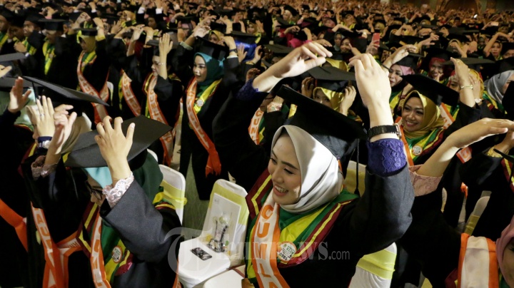 Senam Masal Wisuda STIKES Karya Husada Pecahkan Rekor Laprid