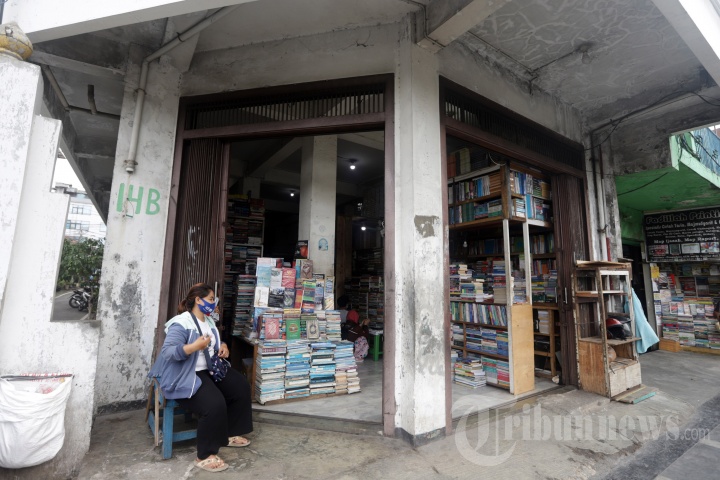 Sepi Pembeli, Omzet Pedagang Buku Kwitang Terjun Bebas