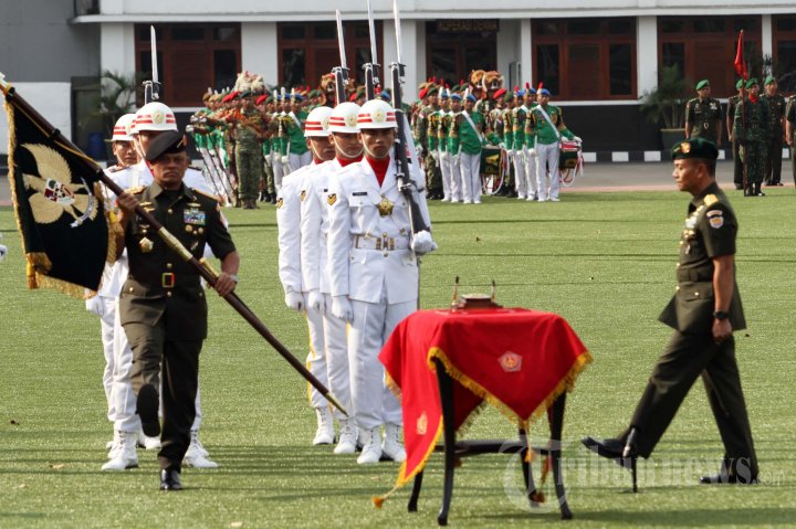 Sertijab KSAD Letjend TNI Mulyono