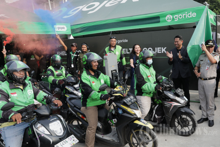 Shelter Gojek Stasiun Palmerah