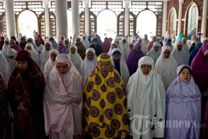 Sholat Ghaib untuk Korban AirAsia