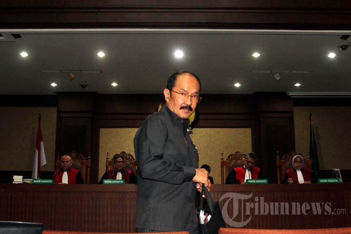Sidang Dakwaan Fredrich Yunadi