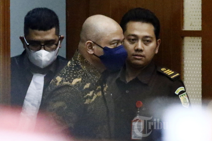 Sidang Dakwaan Mantan Kapolda Sumatra Barat Teddy Minahasa