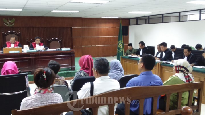 Sidang Fuad Amin Imron di Pengadilan Tipikor