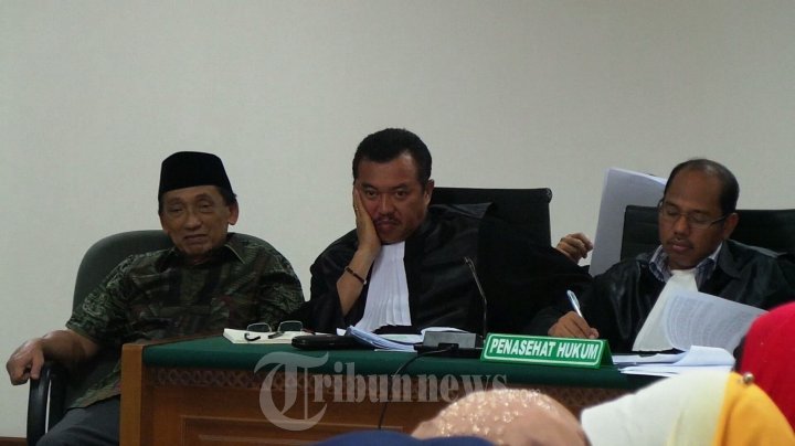Sidang Fuad Amin Imron di Pengadilan Tipikor