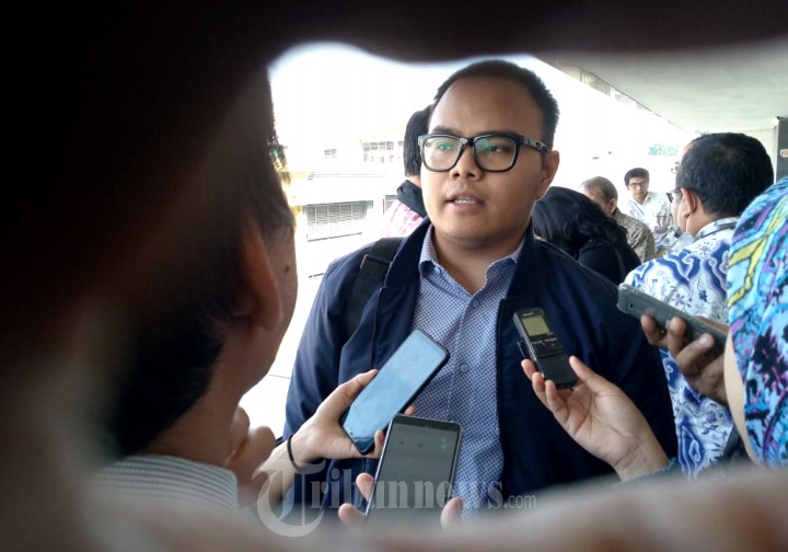 Sidang Gugatan Program Laku Pandai