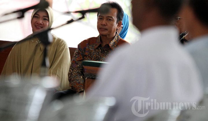 Sidang Lanjutan Bupati Karawang Ade Swara
