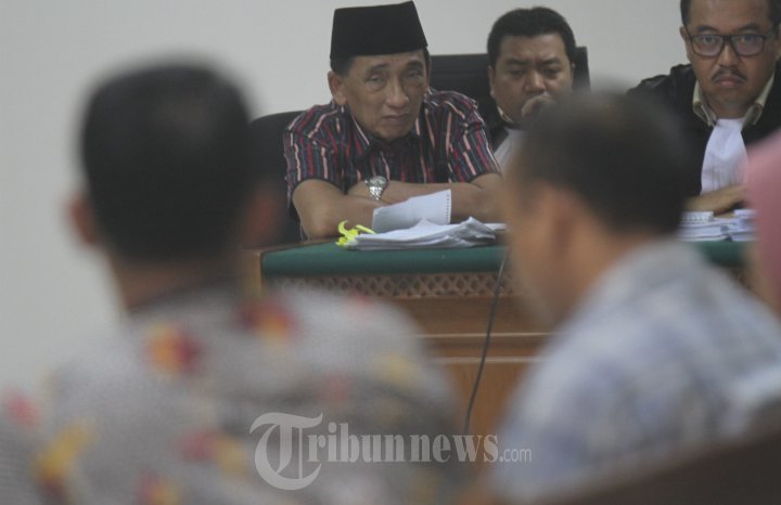 Sidang Lanjutan Fuad Amin di Pengadilan Tipikor