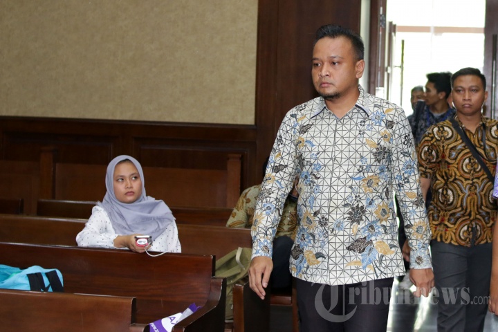 Sidang Lanjutan KTP Elektronik Ditunda