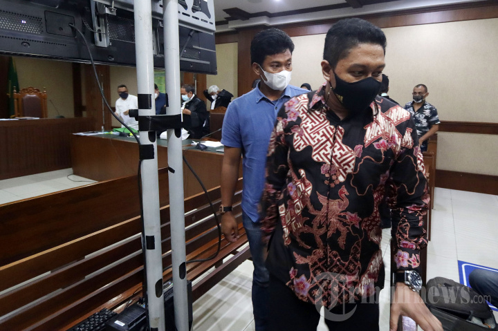 Sidang Lanjutan Robin Pattuju