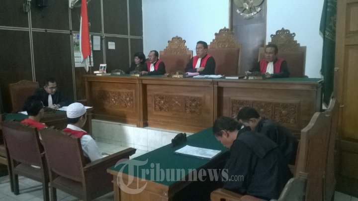 Sidang Madun dan Kuswandi Penipu Mengaku Petugas KPK