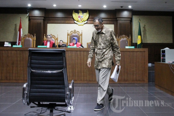 Sidang Nofel Hasan