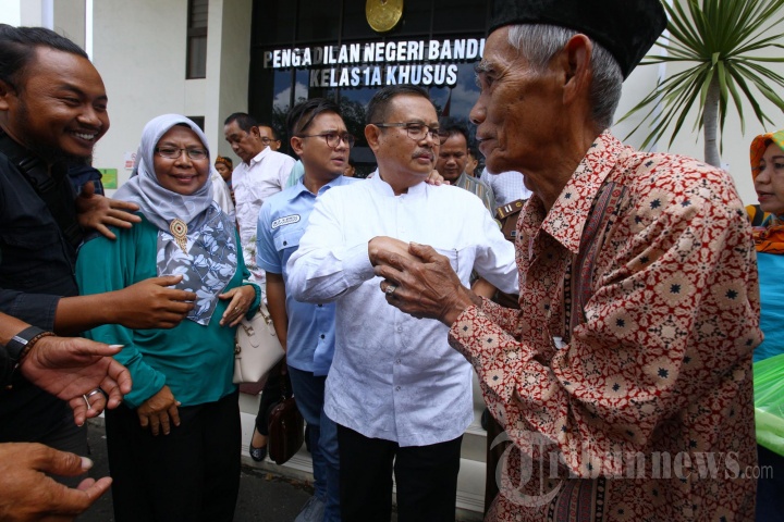 Sidang Perdana Bupati Indramayu Nonaktif Supendi di PN Tipikor