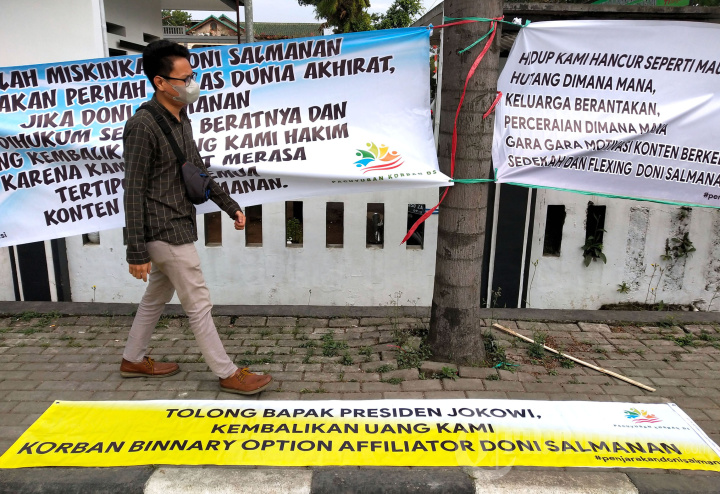 Sidang Perdana Doni Salmanan Secara Online di PN Bale Bandung