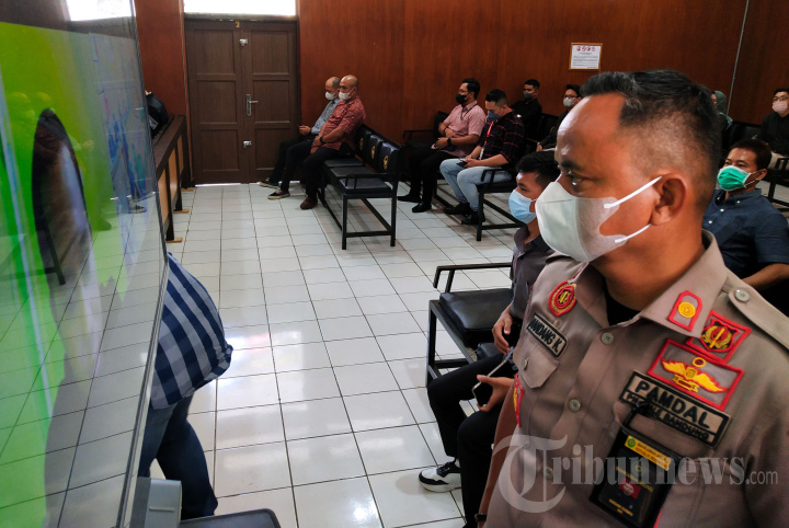 Sidang Perdana Doni Salmanan Secara Online di PN Bale Bandung
