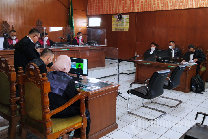 Sidang Perdana Doni Salmanan Secara Online di PN Bale Bandung