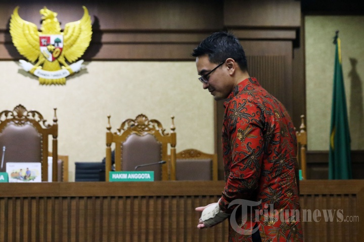 Sidang Pledoi Zumi Zola