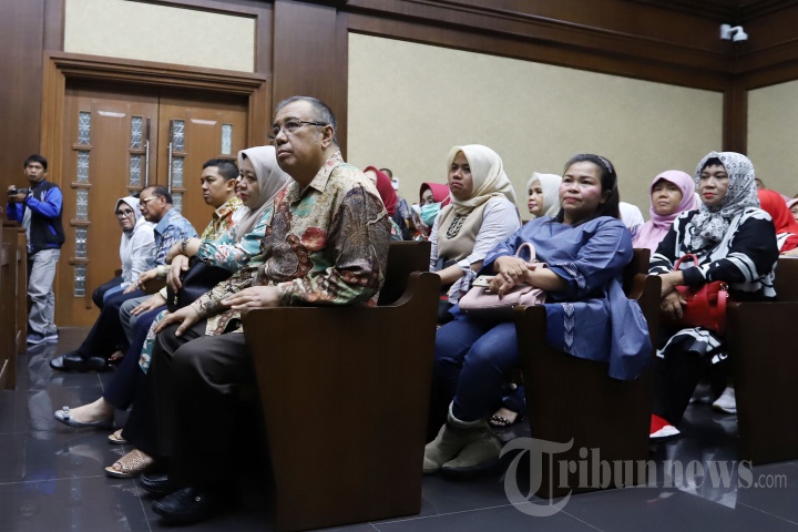 Sidang Putusan Asrun dan Adriatma