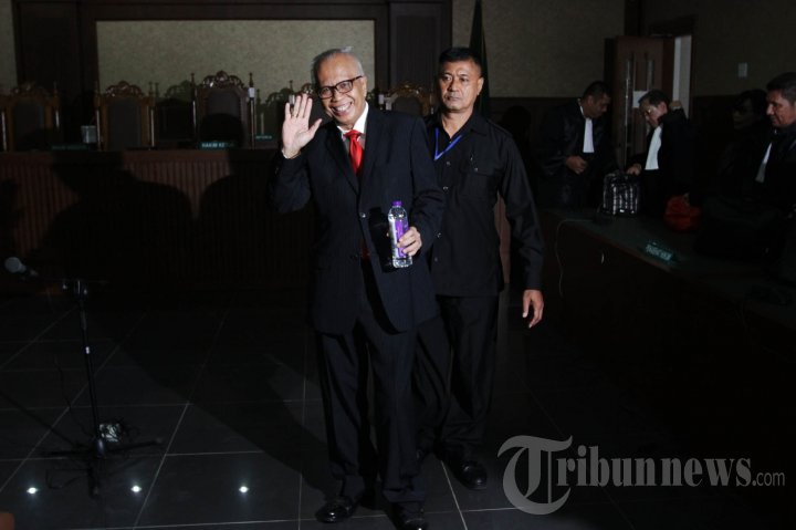 Sidang Putusan OC Kaligis Ditunda