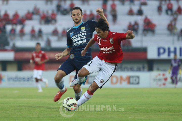 Silvio Escobar Ditempel Ketat Pemain Persib