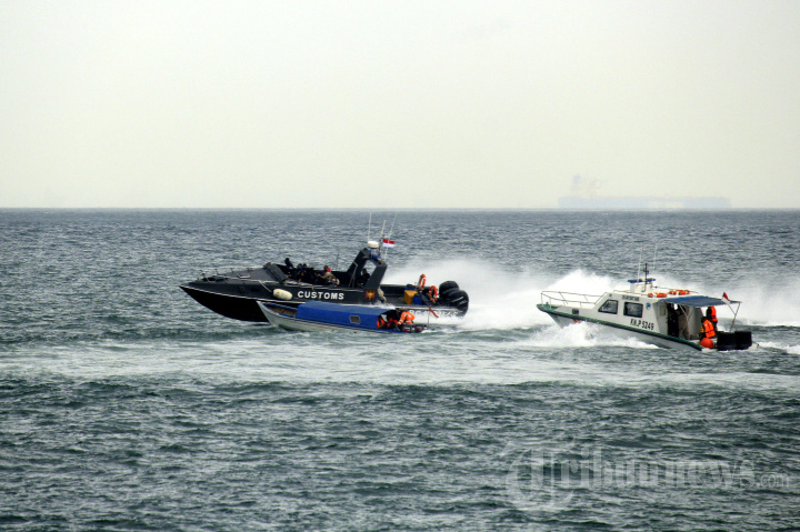 Simulasi Penegakan Hukum Keimigrasian di Perairan Batuampar Batam