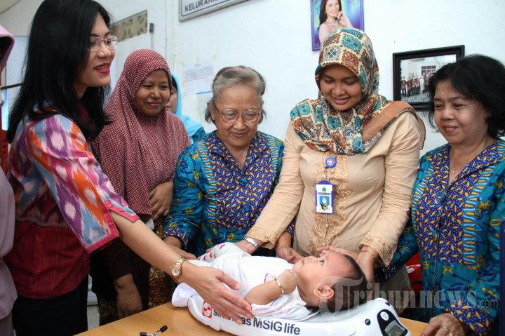 Sinarmas MSIG Life Serahkan Bantuan Obat-obatan