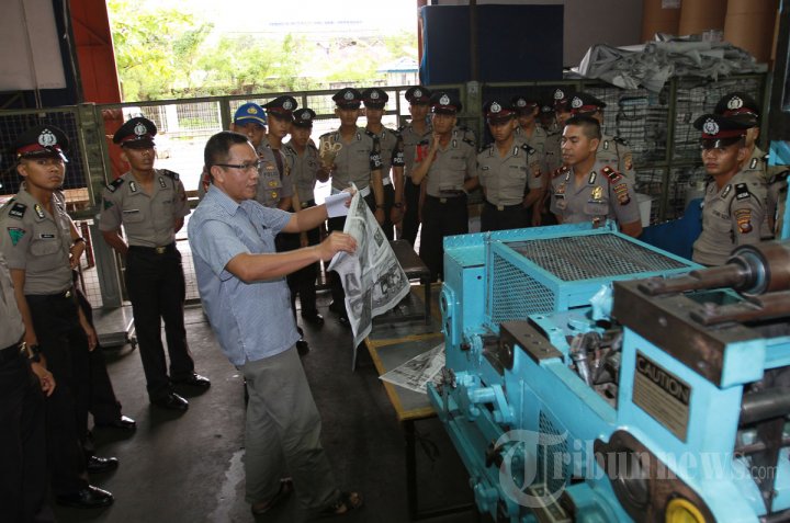 Siswa SPN Kunjungi Tribun Pontianak
