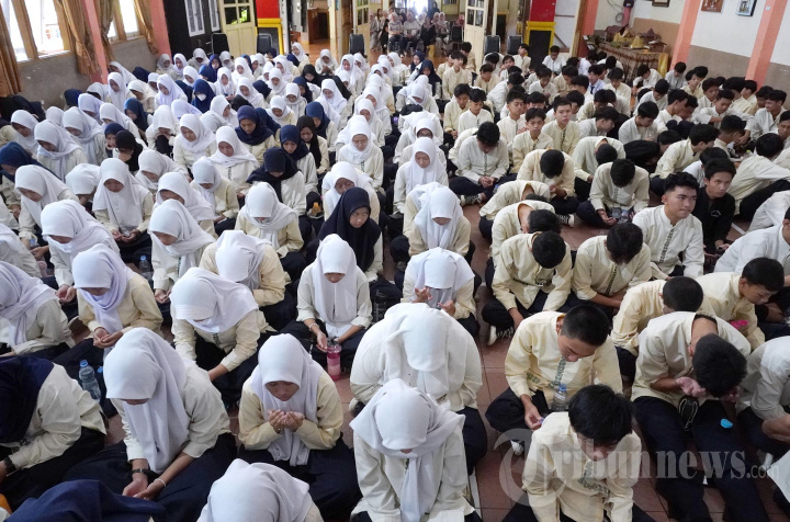 SMPN 7 Bandung Gelar Seminar Motivasi dan Istighosah Kelas IX