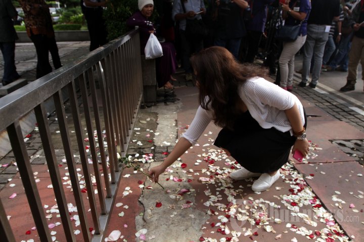 Solidaritas Kecam Teror Jakarta