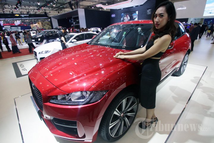 SPG Cantik Hiasi GIIAS 2016